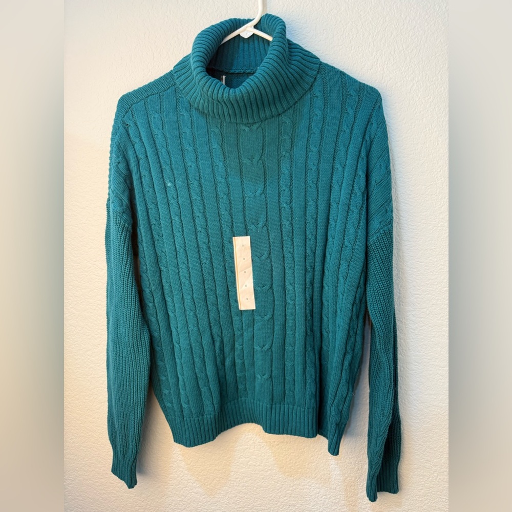 Oversized size S turquoise knit sweater